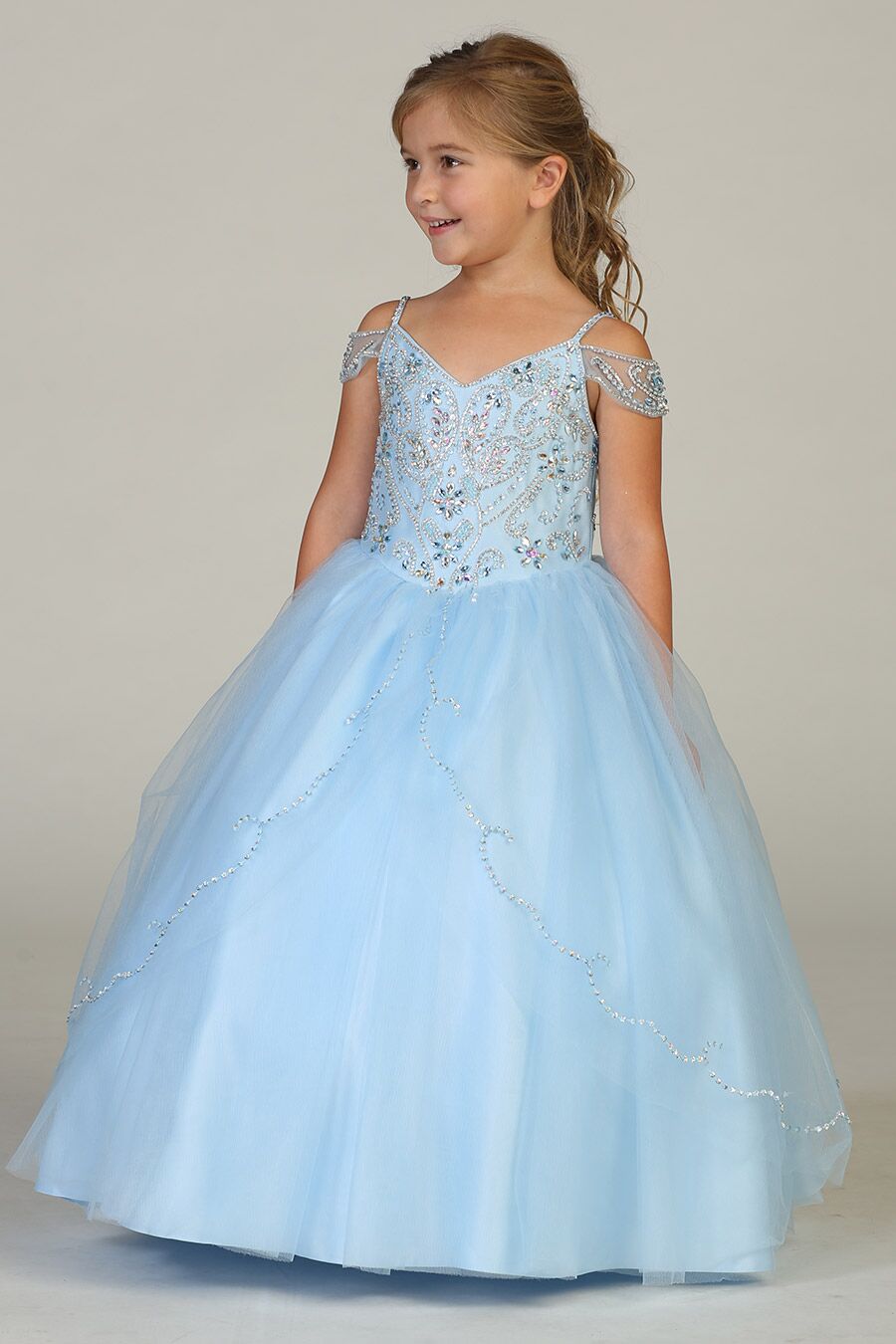 8042 Dropped shoulder ballgown - Image 3